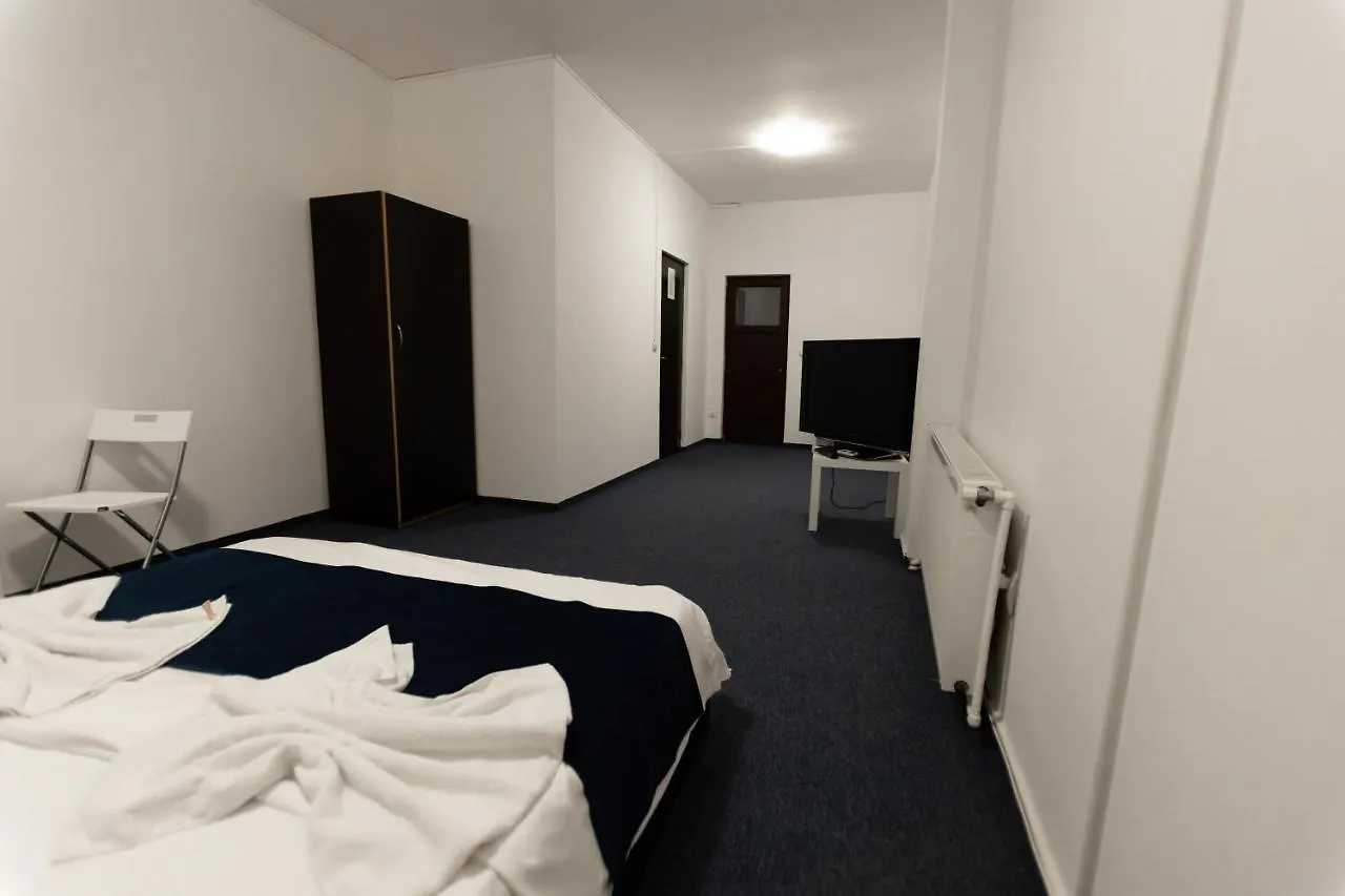 בוקרשט Hotel Blue