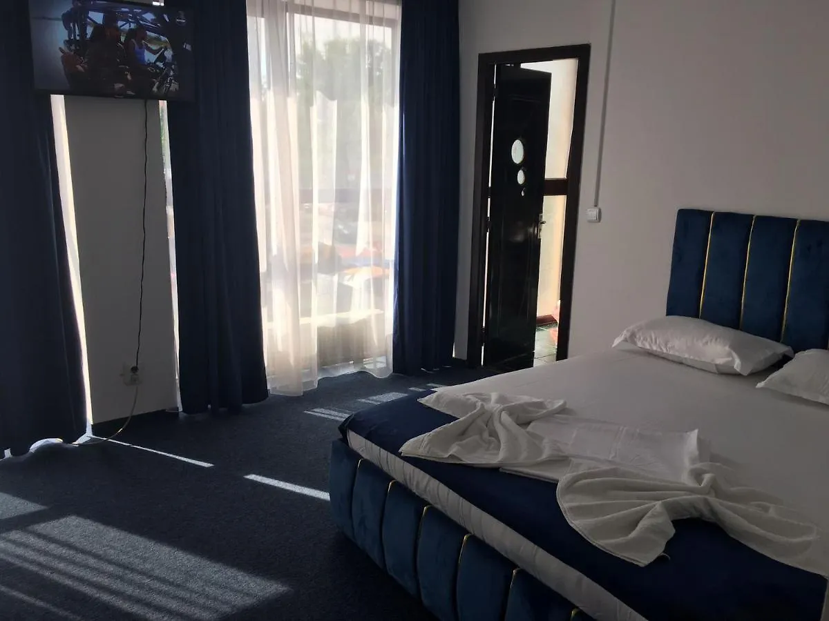 בוקרשט Hotel Blue