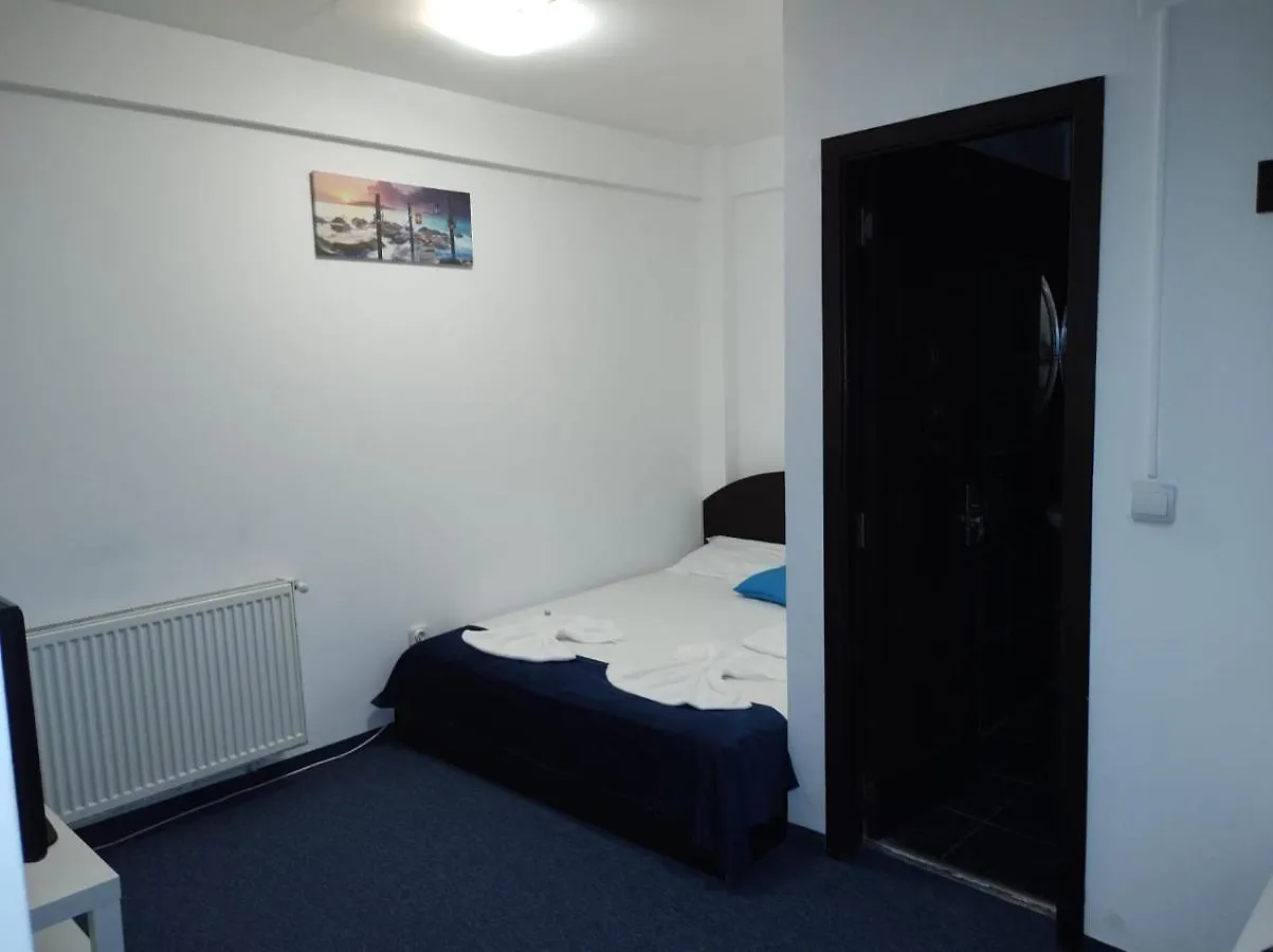 Hotel Blue Bukarest 0*,