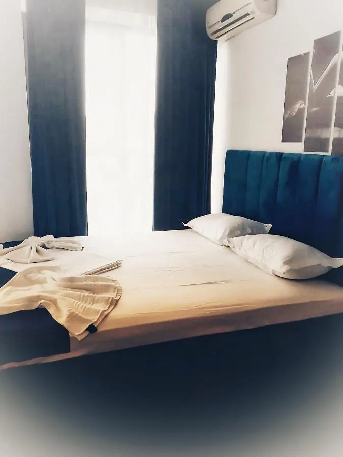 Hotel Blue Bucarest Rumanía